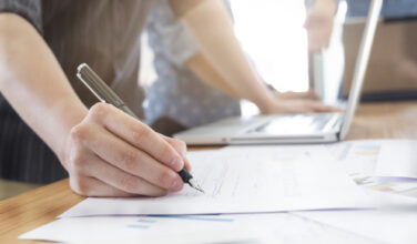 verwerkersovereenkomst ondertekenen met de pen