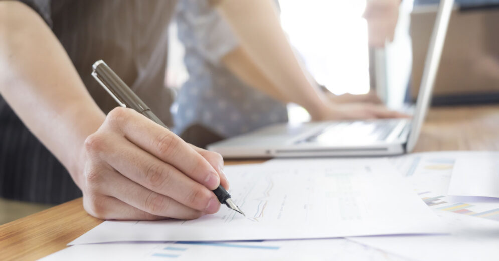 verwerkersovereenkomst ondertekenen met de pen